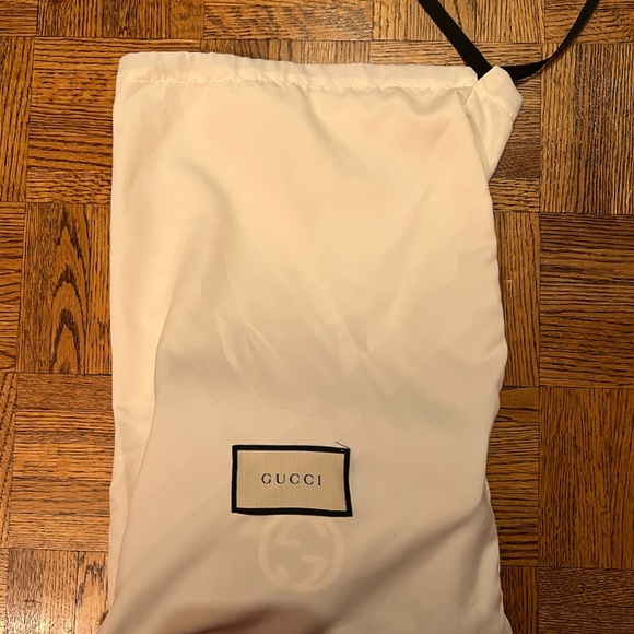 Gucci Small Dollar Interlocking GG Shoulder Bag - Picture 9 of 9